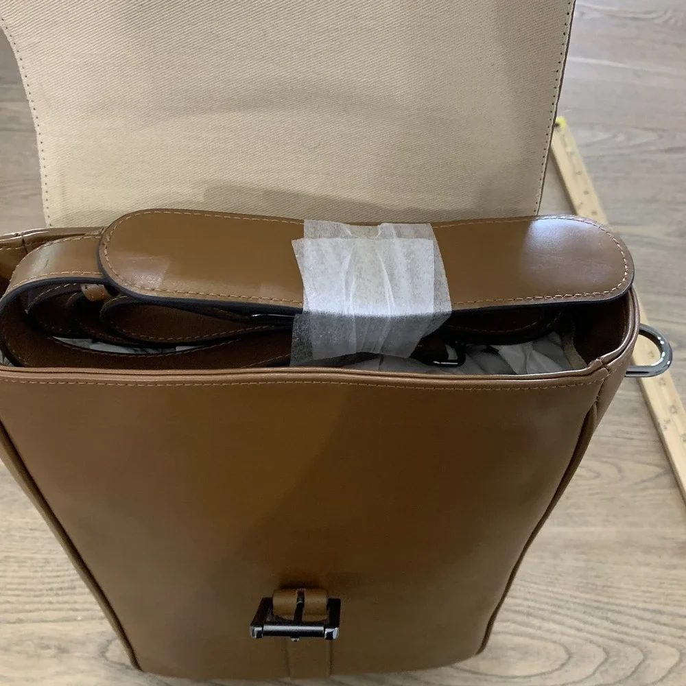 Mark & Graham Leather Double Wine Bottle Carrier Tote Brown Holds 2 Bottles